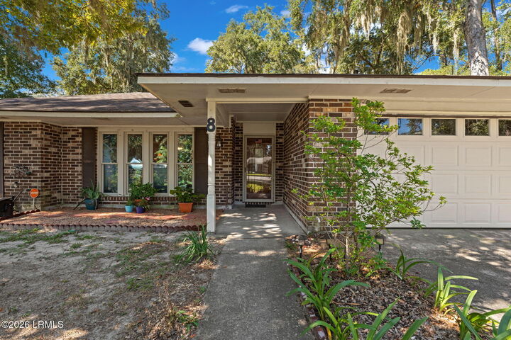 Property Photo:  8 Orange Court  SC 29935 