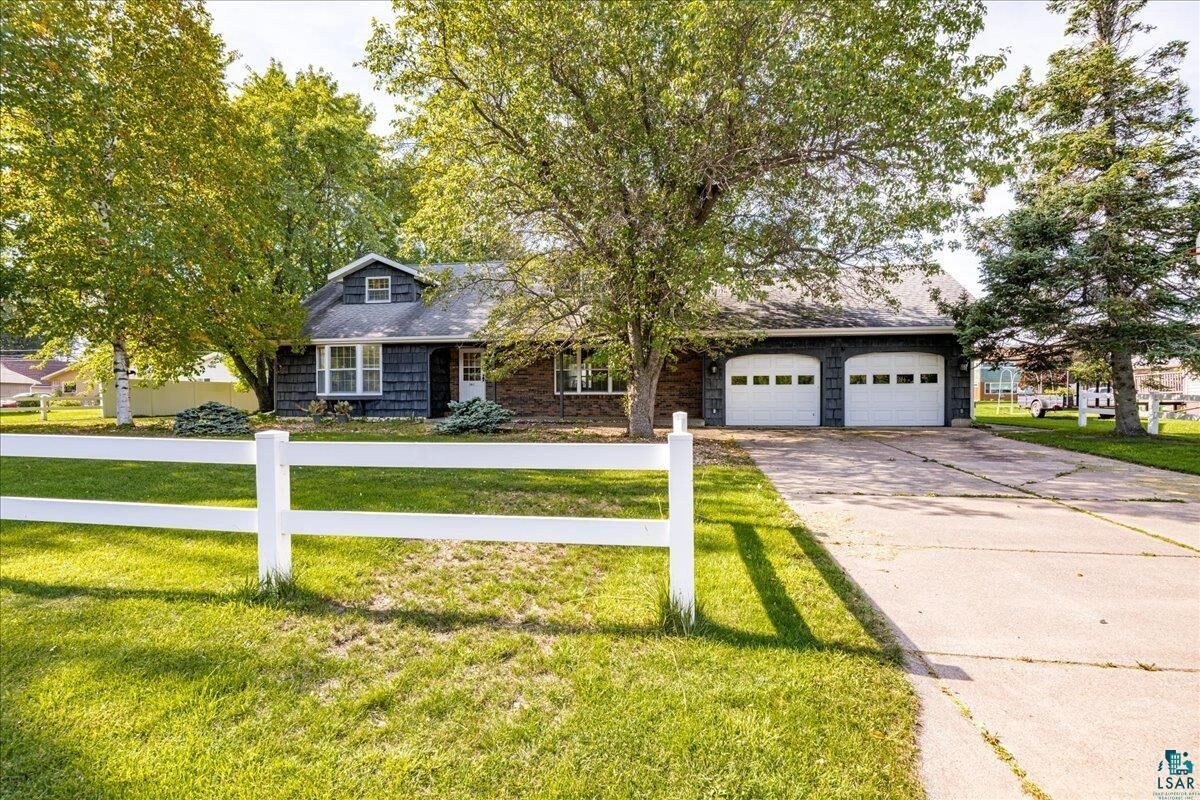 Property Photo:  2611 Cumming Ave  WI 54880 