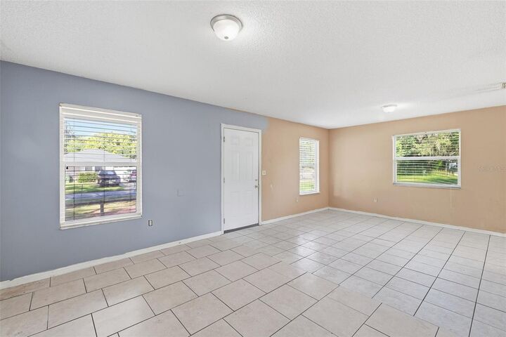 Property Photo:  902 Talladega Street  FL 34748 