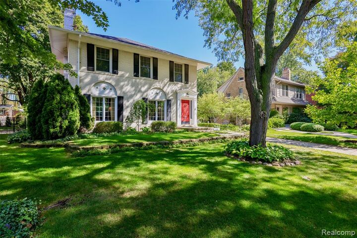 Property Photo:  1258 Bedford Road  MI 48230 1116 
