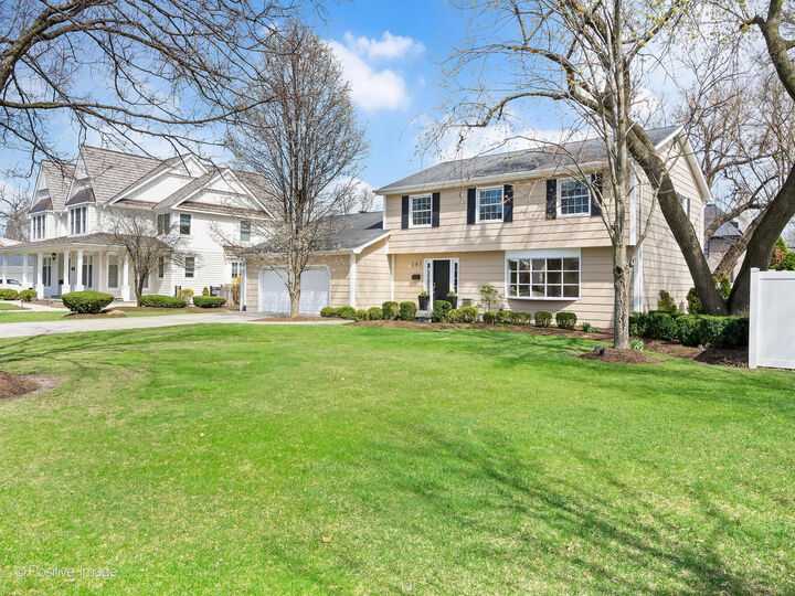 Property Photo:  707 Jefferson Street  IL 60521 