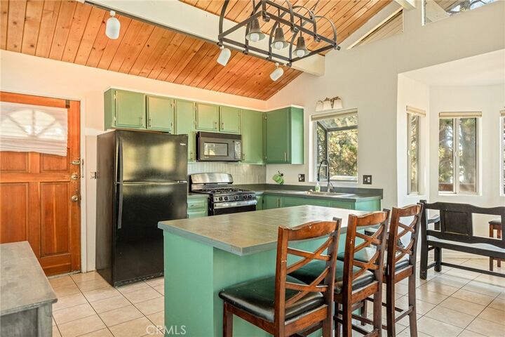 Property Photo:  31603 Panorama  CA 92382 