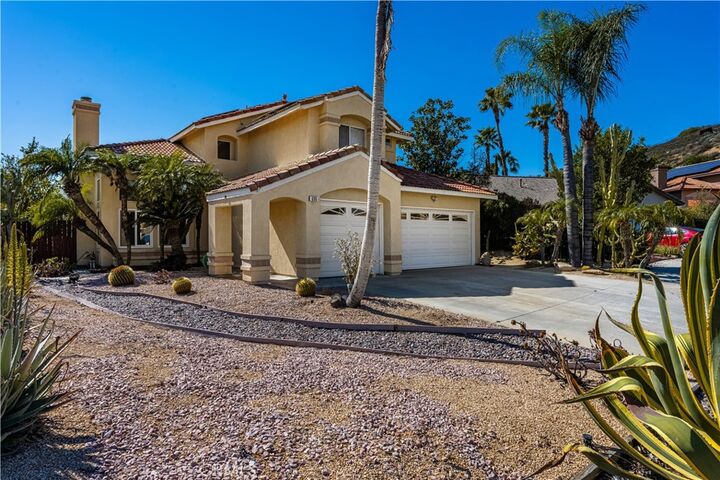 Property Photo:  690 Canterbury Circle  CA 92879 