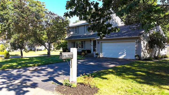 Property Photo:  51 Essex Street  ME 04073 