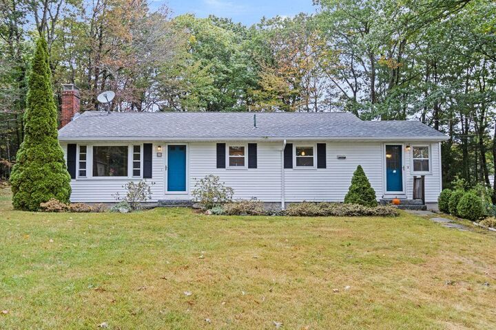 Property Photo:  21 Carmichael Avenue  ME 04105 