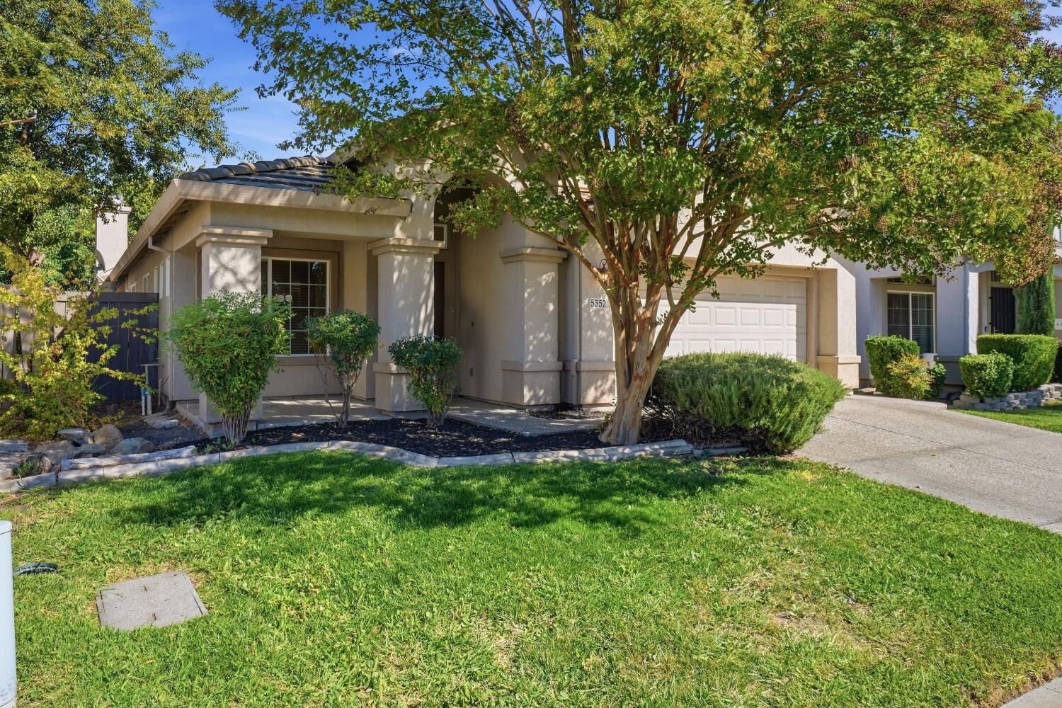 Property Photo:  5352 Buckwood Way  CA 95835 