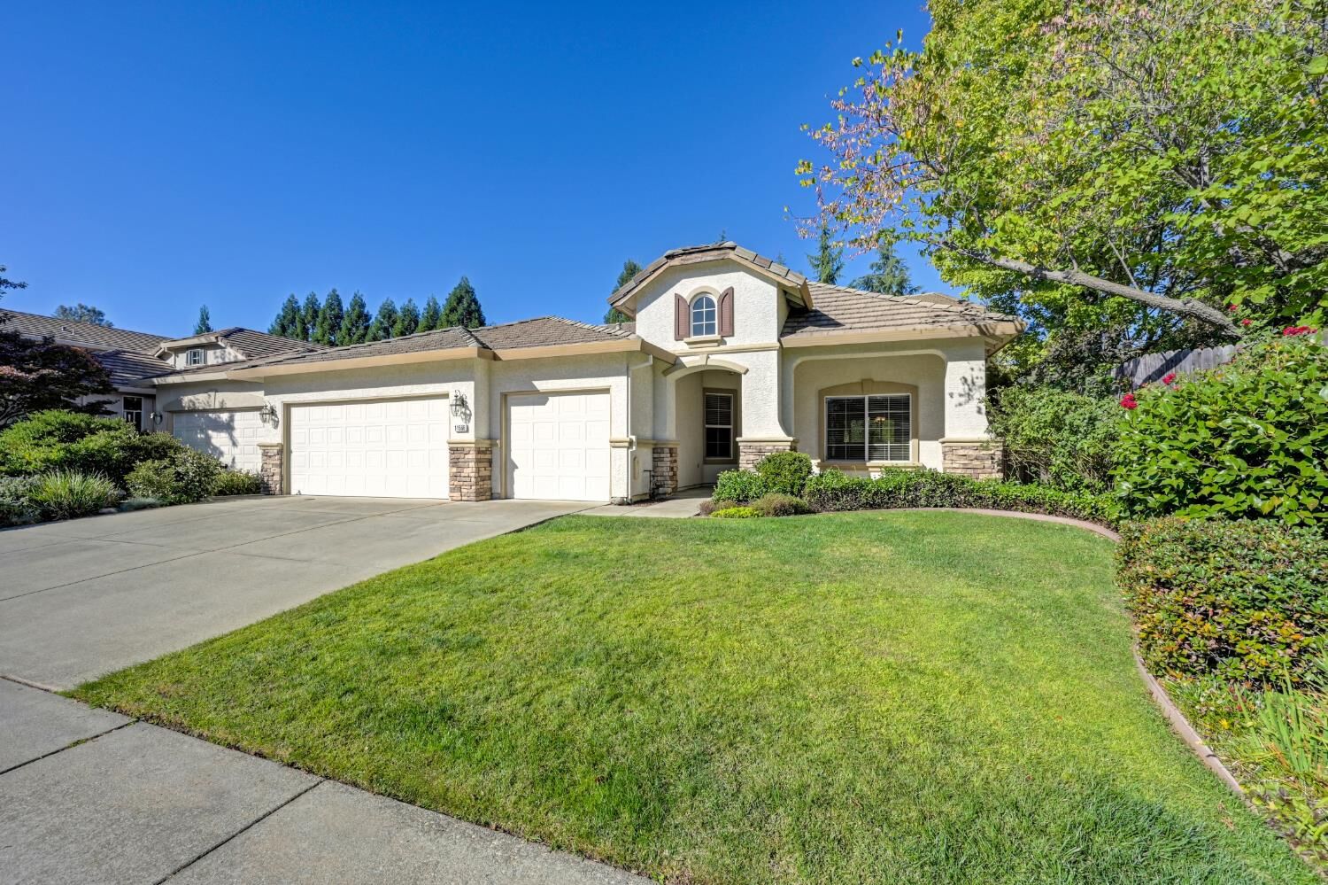 Property Photo:  11566 Stonebrook Drive  CA 95603 