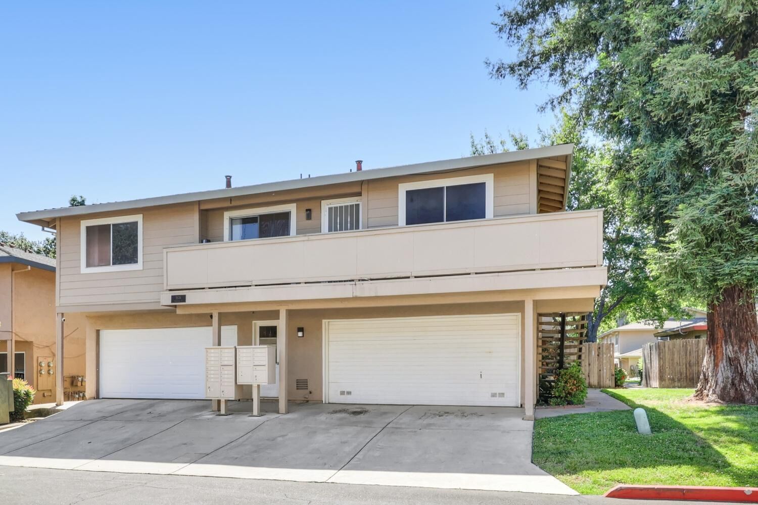 Property Photo: 5836 Peppermill Court 4 CA 95841