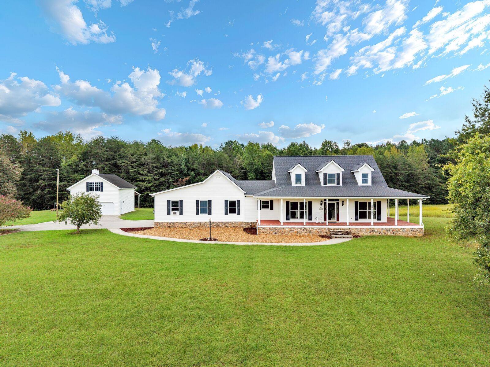 Property Photo:  365 County Road 778  TN 37303 