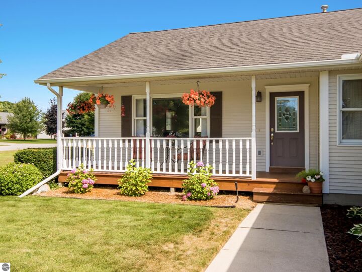 Property Photo:  3484 E Colonial Drive  MI 49685 