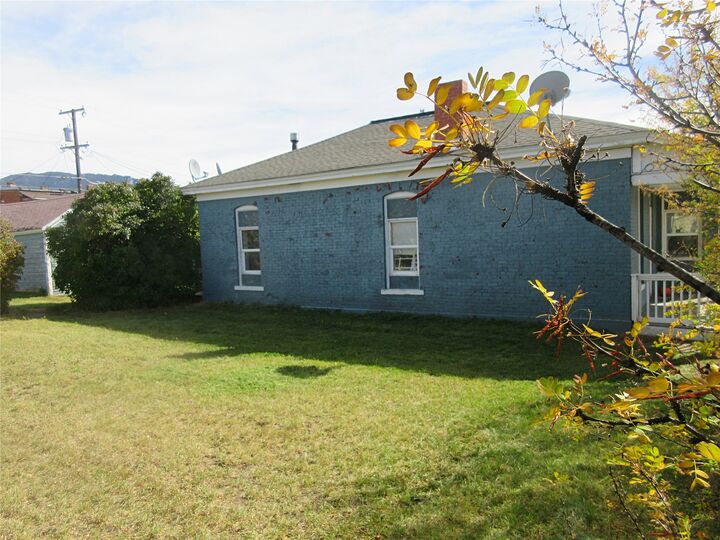 Property Photo:  1108 Nevada Avenue  MT 59701 
