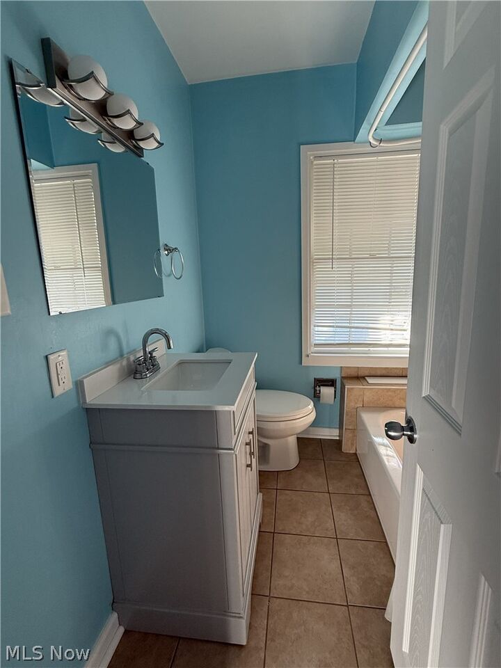 Property Photo:  935 11th Street NE  OH 44646 