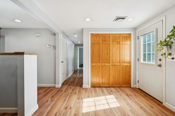 Property Photo:  650 Douglas Street Extension  NH 03102 