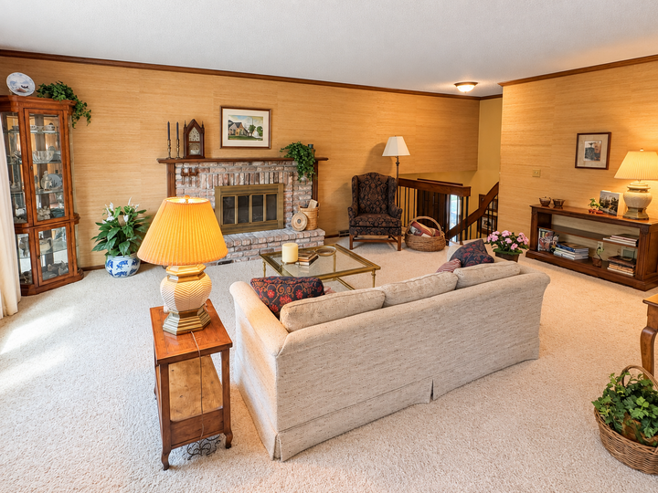 Property Photo: 2811 Comstock Lane N MN 55447