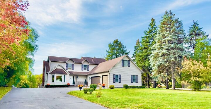 Property Photo:  1009 River Terrace Drive  MN 55431 