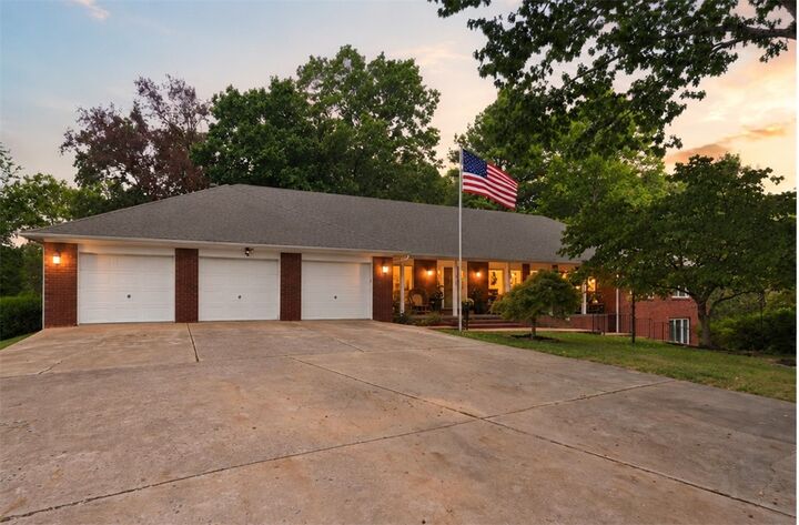 Property Photo: 9509 Brooks Drive AR 72756