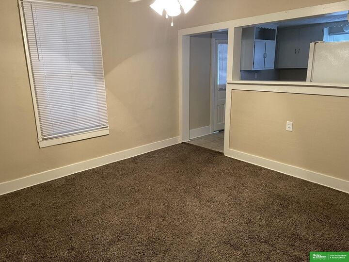 Property Photo:  1321 E 6th Street  NE 68025 