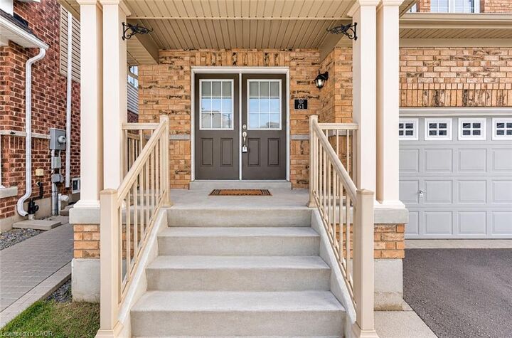 Property Photo:  61 Duckworth Road  ON N3H 0C1 