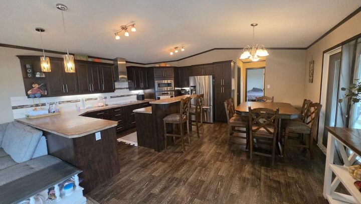 Property Photo:  940 Main Street  AB T0K 1M0 