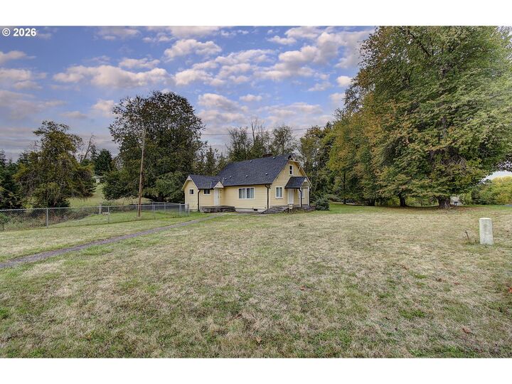 Property Photo:  11707 NE 244th St  WA 98604 