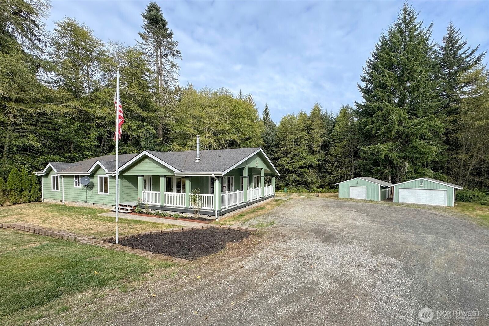 Property Photo:  54743  Highway 112  WA 98363 