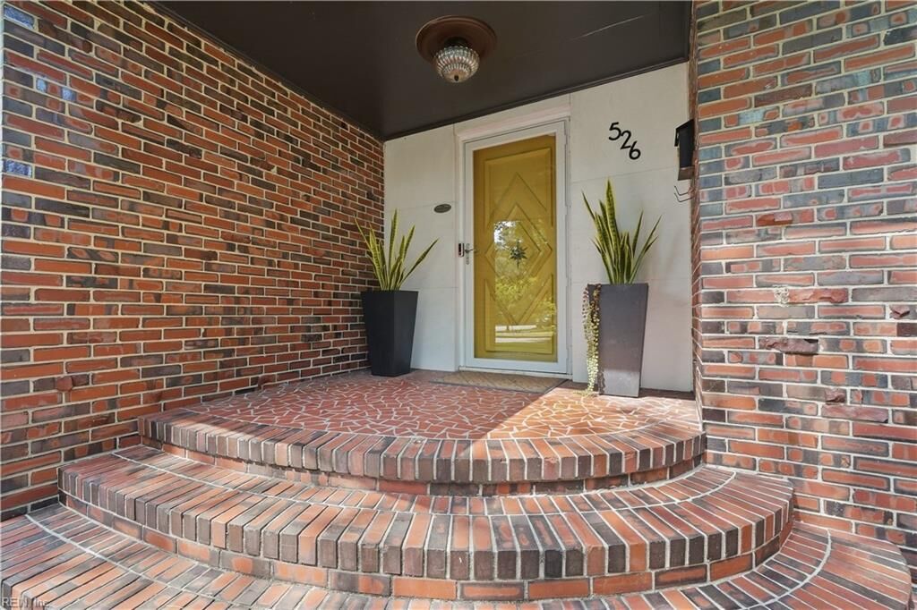 Property Photo:  526 Butterworth St  VA 23505 