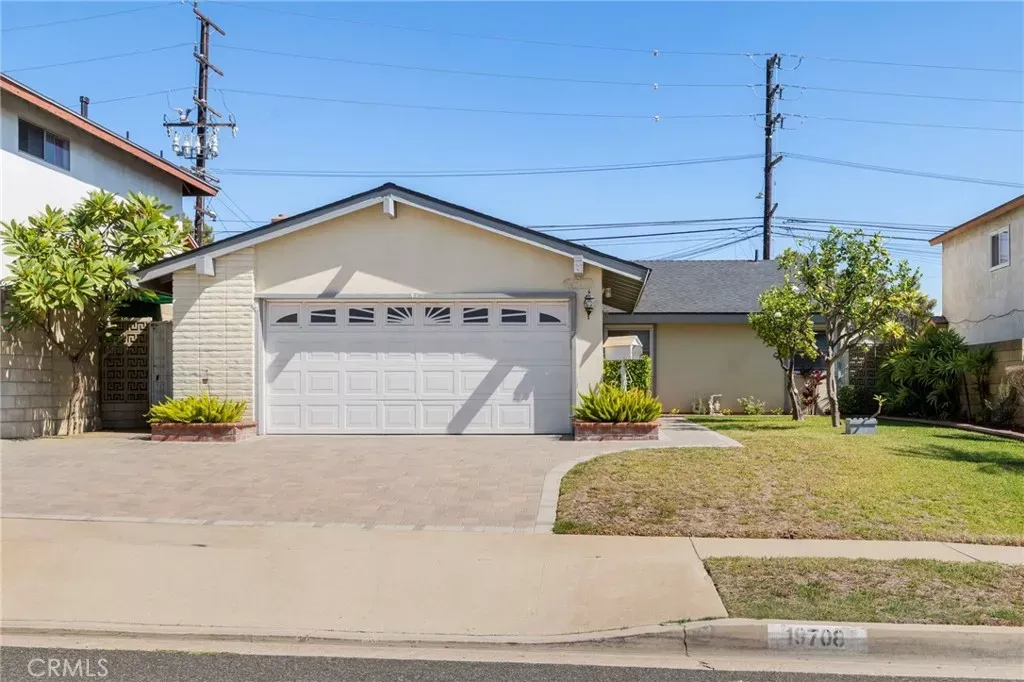 Property Photo: 19708 Dalfsen Avenue CA 90746