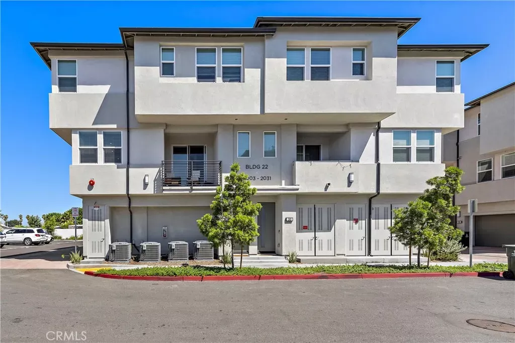 Property Photo:  2019 W Bushell  CA 92805 
