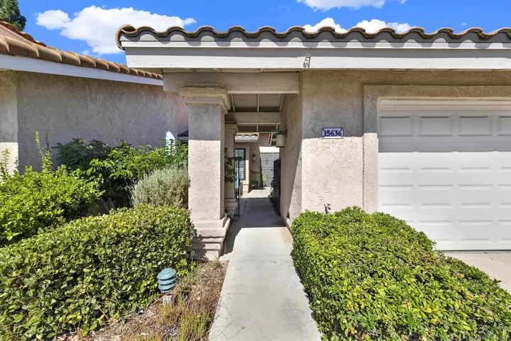 Property Photo: 15636 Via Calanova CA 92128