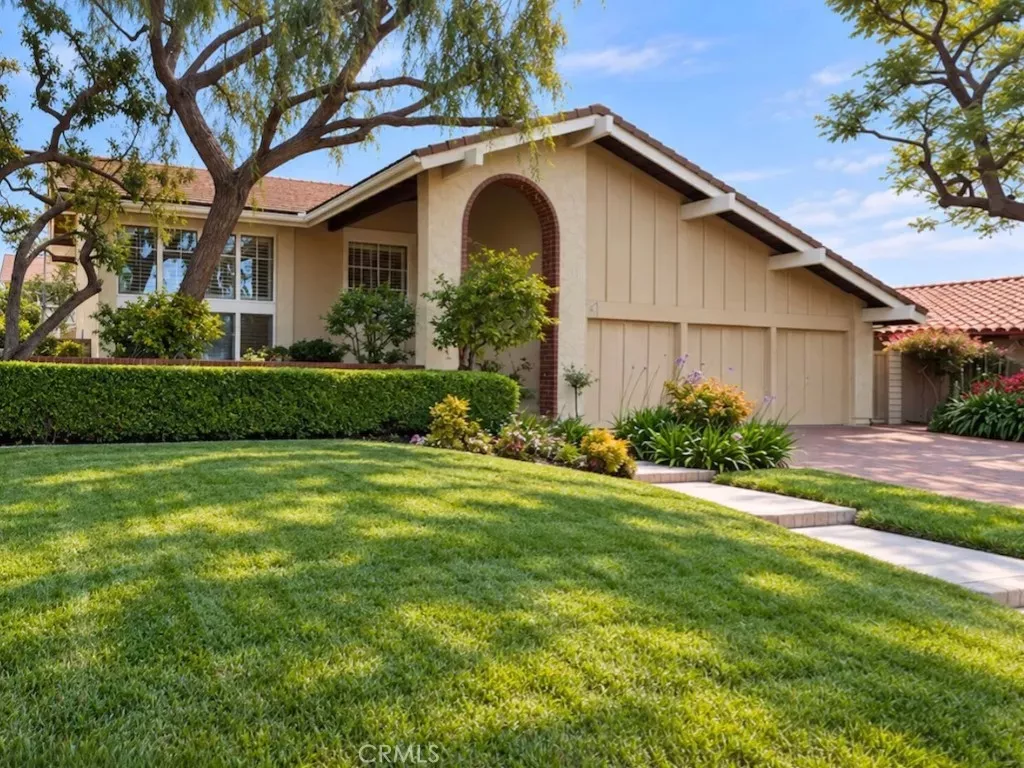 Property Photo:  10692 Albany Cir  CA 92861 