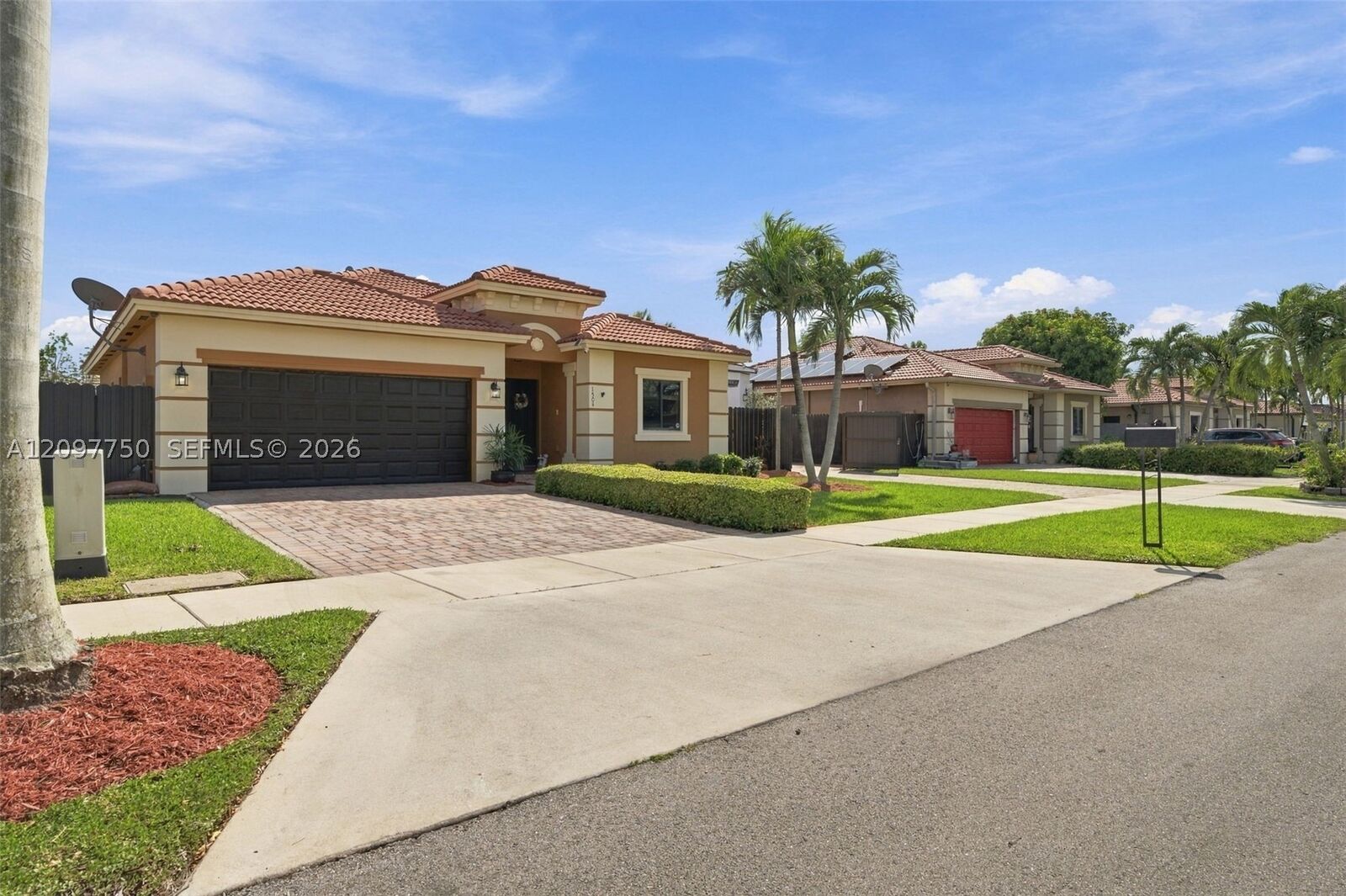 Property Photo:  1504 SE 5th St  FL 33033 