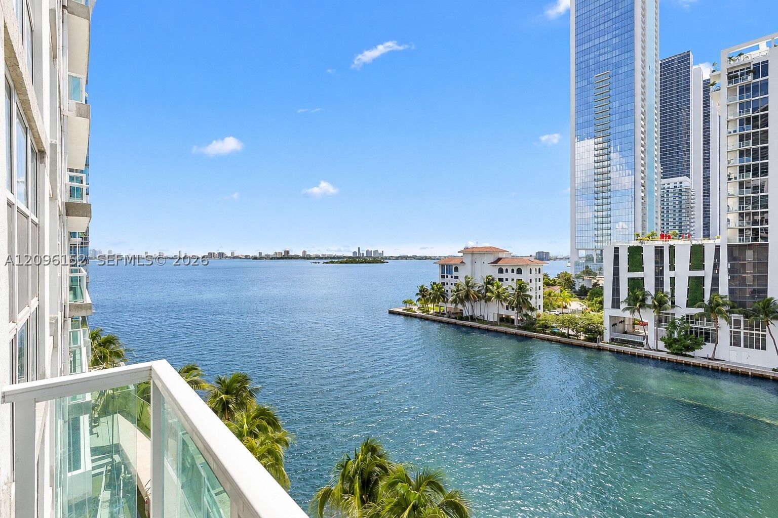 Property Photo: 500 NE 29th St 804 FL 33137