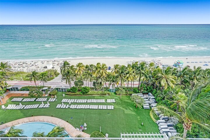 Property Photo:  4391 Collins Ave 913/914  FL 33140 