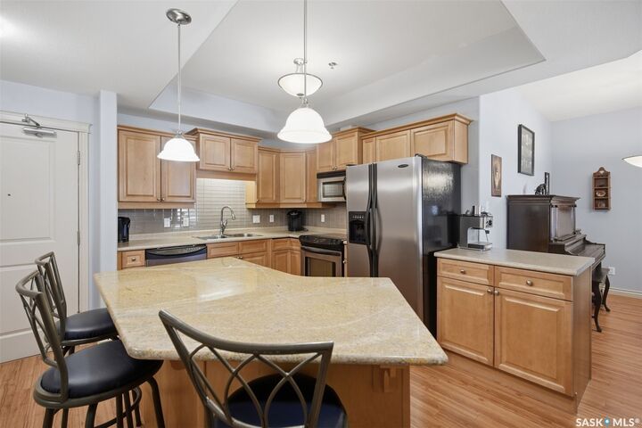 Property Photo:  619 Saskatchewan Crescent W 315  SK S7M 0A5 
