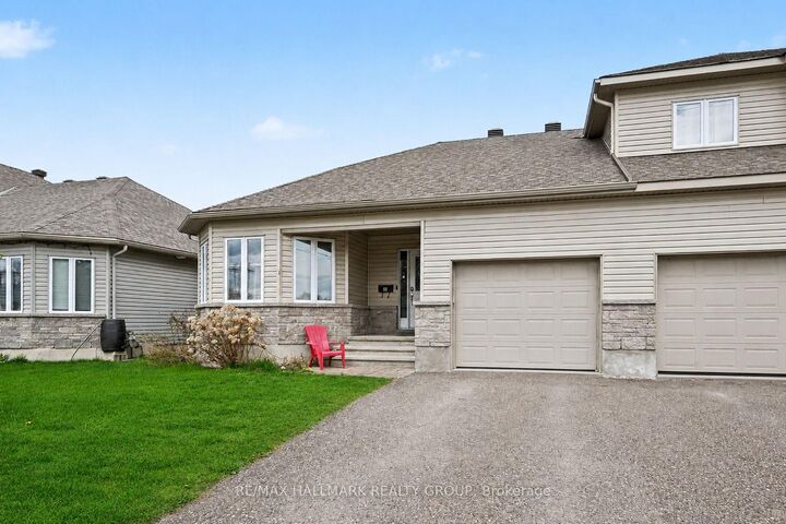 Property Photo:  86 Fourth Avenue  ON K7S 0G1 