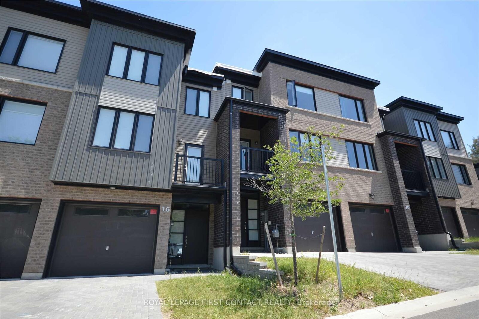Property Photo:  199 Ardagh Road 16  ON L4M 0L1 