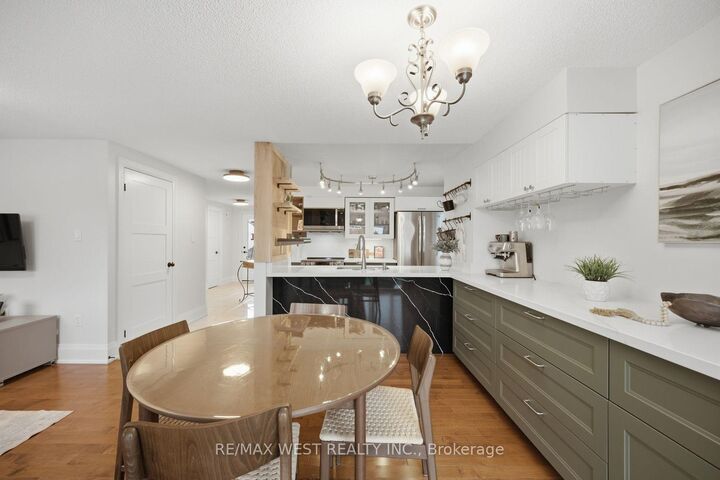 Property Photo: 11 Ambler Bay N/A ON L4M 7A4