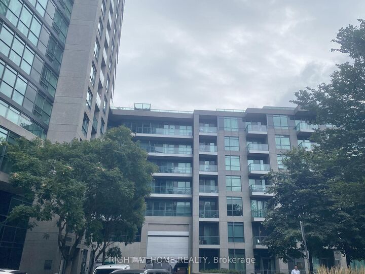 Property Photo: 215 Fort York Boulevard 613 ON M5V 4A2