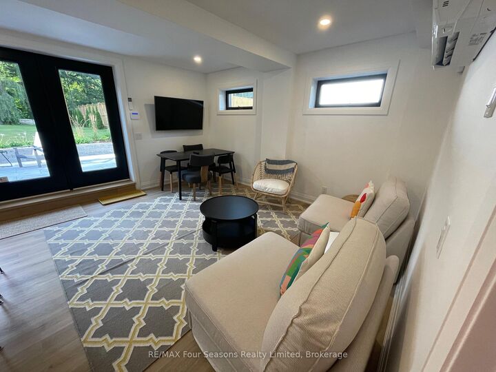 Property Photo:  37B Silvercreek Drive  ON L9Y 4W9 