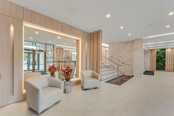 Property Photo:  34 Norman Street 213  ON N3R 2Y1 