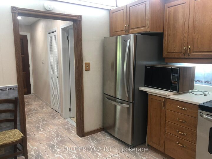 Property Photo:  113 Westhumber Boulevard Upper  ON M9W 3M9 