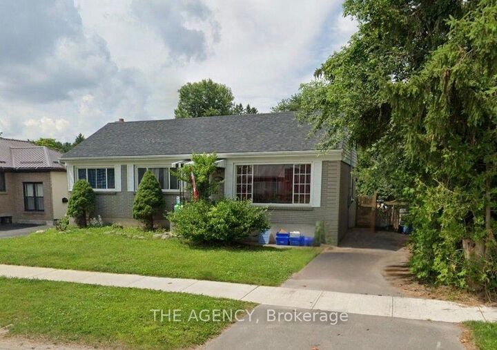 Property Photo:  887 Philip Street  ON K9H 6E4 