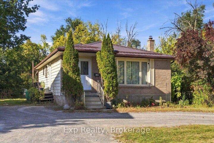 Property Photo:  804 Sherbrooke Street  ON K9J 2R1 