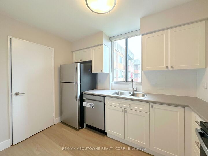 Property Photo:  165 La Rose Avenue 1101  ON M9P 3S9 