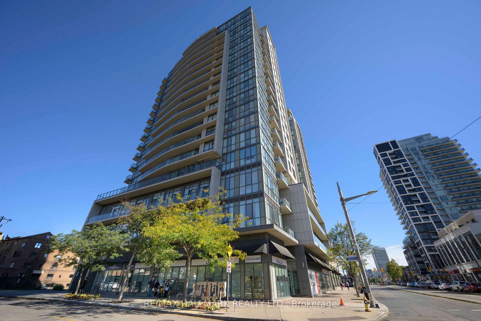 Property Photo: 530 St Clair Avenue W 1404 ON M6C 0A2