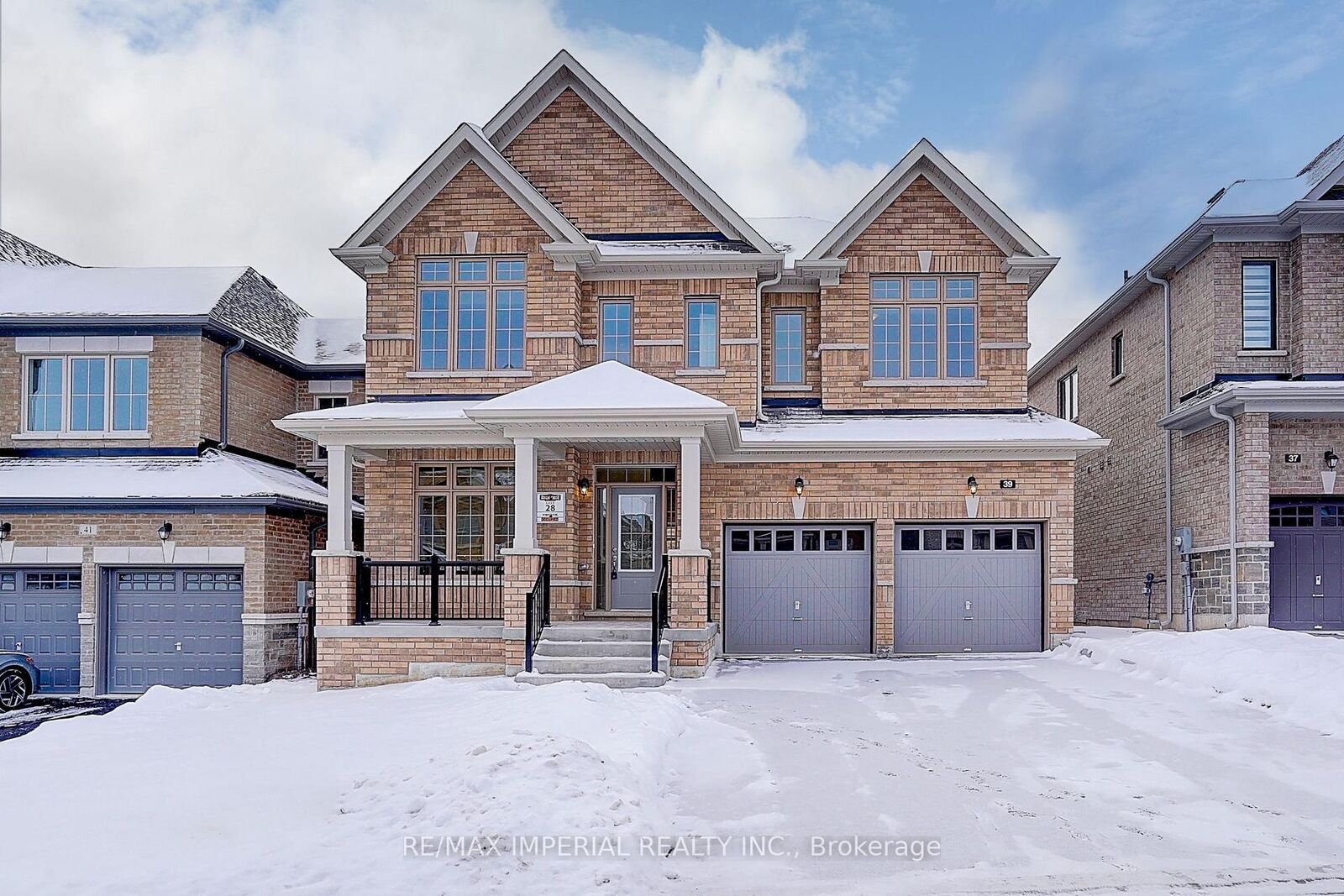 Property Photo:  39 Bostock Drive  ON L4P 0S5 