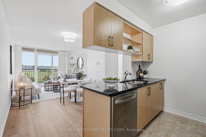 Property Photo:  2391 Central Park Drive 709  ON L6H 0E4 