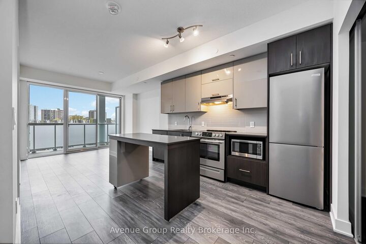 Property Photo:  188 Fairview Mall Drive 308  ON M2J 0H7 