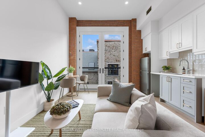 Property Photo:  56 York Boulevard 304  ON L8R 0A2 