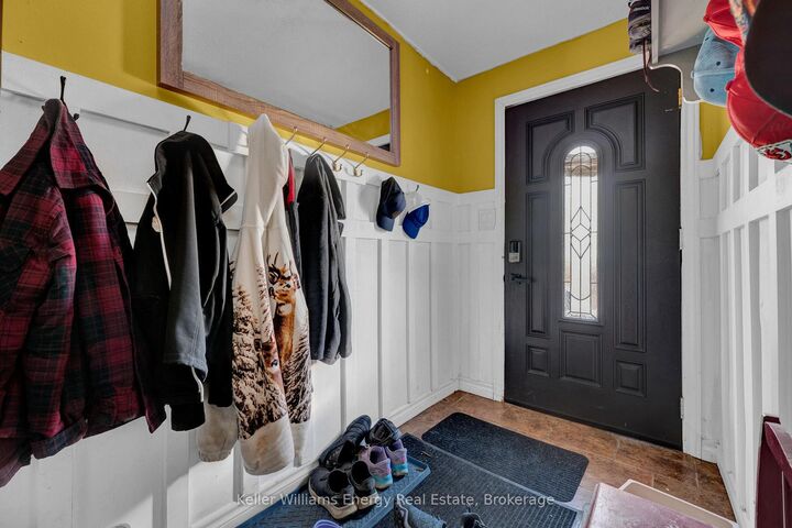 Property Photo:  741 Ritson Road S  ON L1H 5L2 